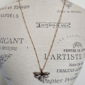 Rhinestone Pearl Bee Necklace